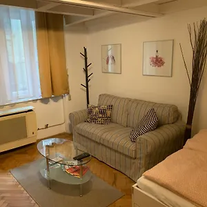  Apartment New Astoria
