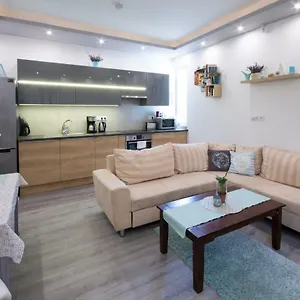  Apartment Petra's Quiet Island In The Heart Of The
