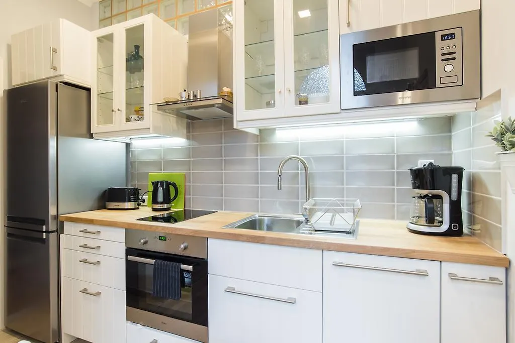 Downtown Synagogue Apartment Budapest