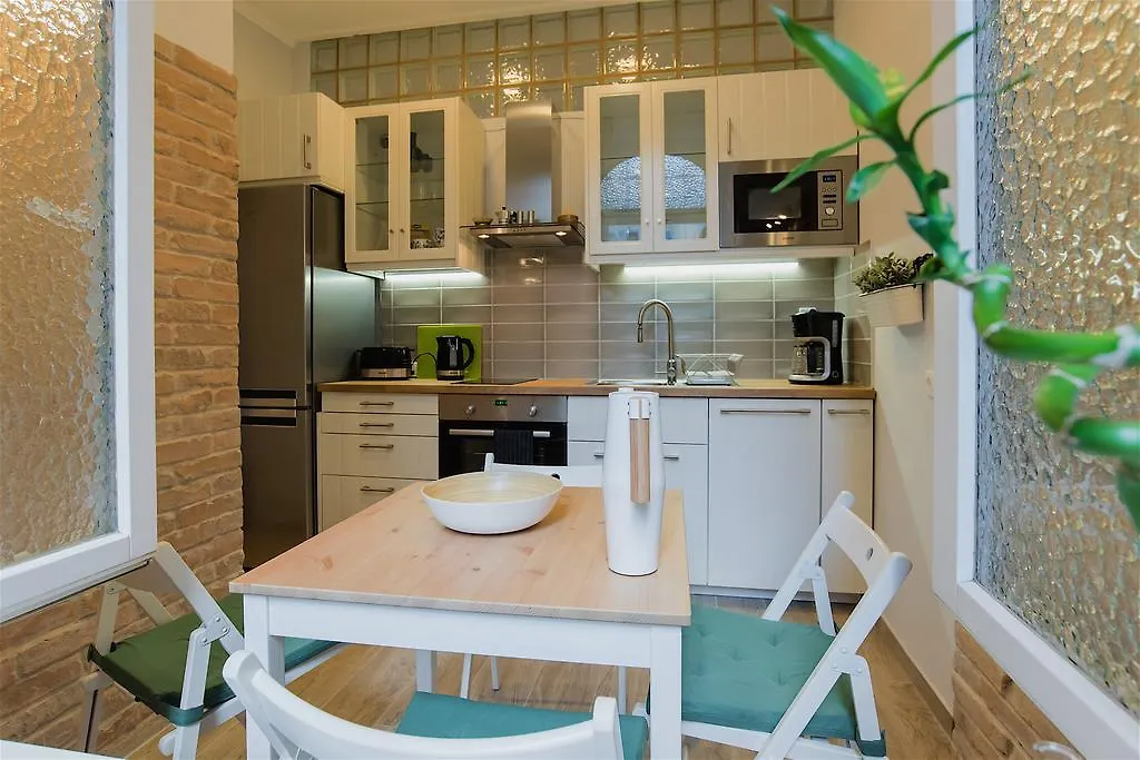 Downtown Synagogue Apartment Budapest
